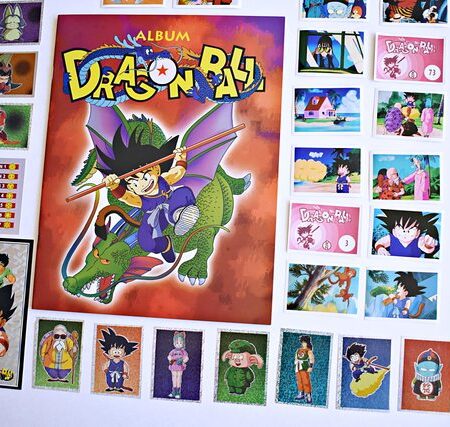 Dragon Ball 1: Álbum Completo a Pegar [Todas sus láminas]