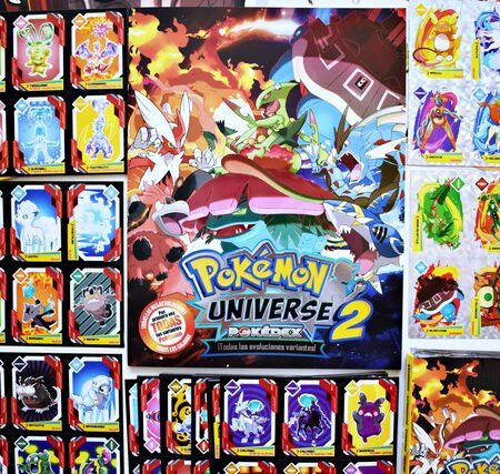 Pokémon Universe 2: Álbum Completo a Pegar [Todas sus láminas] [Enciclopedia]