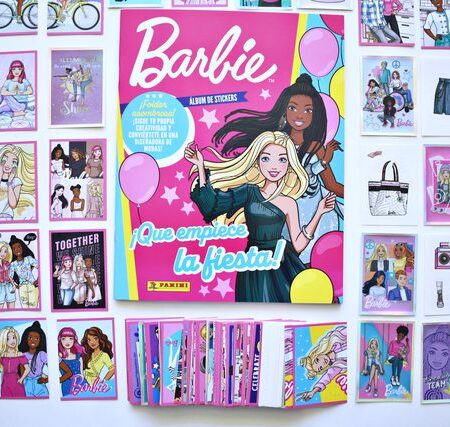 Barbie, Que empiece la fiesta!: Álbum Completo a Pegar [Todas sus láminas]