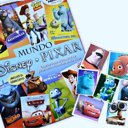 Mundo Disney Pixar: Álbum Completo a Pegar [Todas sus láminas]