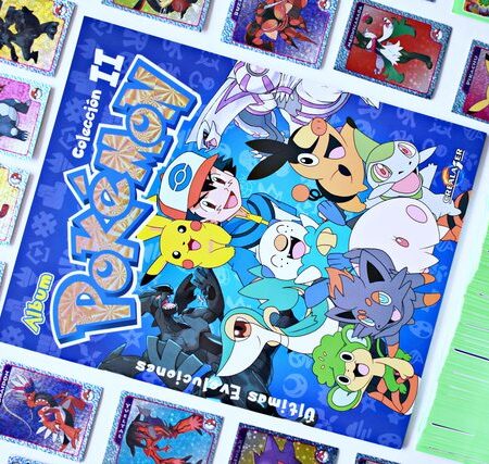 Pokémon: Colección Vol. 2 [Azul]: Álbum Completo a Pegar [Todas sus láminas]