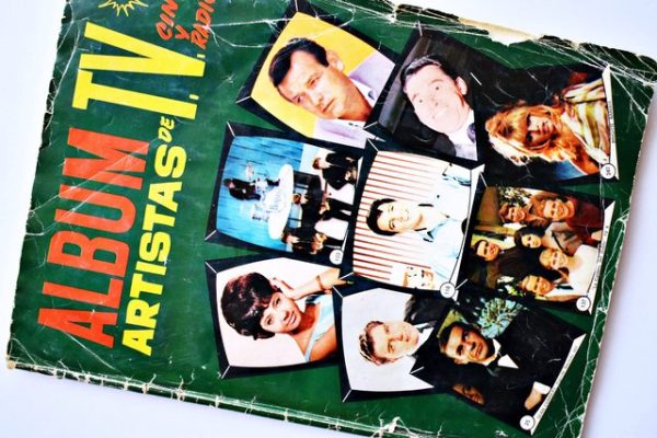 Álbum Artistas de T.VCine y Radio (Salo, 1967): Álbum Completo (Con todas sus láminas pegadas)