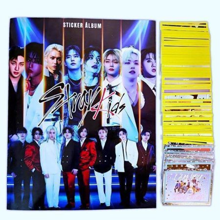 Stray Kids: Álbum Completo A Pegar
